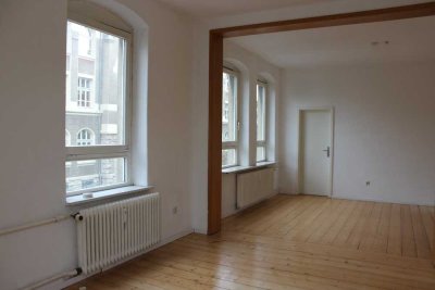 Helle 3-4 Zimmerwohnung nähe Rudolfplatz