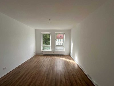 Erstbezug nach Sanierung! Lichtdurchflutete 2-Zimmer-Wohnung im 2. OG in Hettstedt