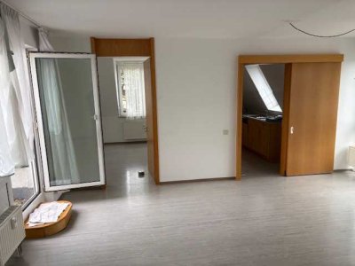 Betreutes Wohnen! Helle 3-Zimmer Wohnung in Stuttgart-Weilimdorf