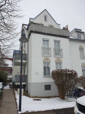 Schöne 3-Zi.- Dachgeschosswohnung in Rottenburg, Saint-Claude-Straße zu vermieten