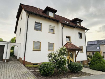 Attraktive 3,5-Zimmer-Wohnung mit Balkon in Eckenhaid