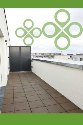 ***Charmantes Penthouse mit Aufzug, Terrasse, Keller, Tiefgarage... und ganz viel Natur vor der Tür*