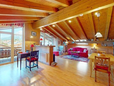 Großzügiges Dachgeschoss Apartment mit Balkon &amp; Bergblick