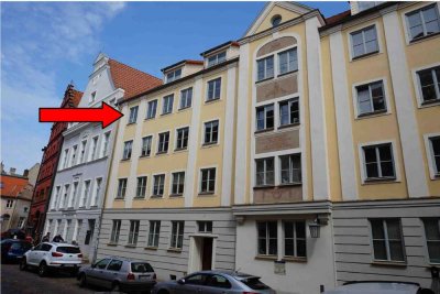 Helle 2-Zimmer Wohnung mit Balkon im 3. OG in der Stralsunder Altstadt