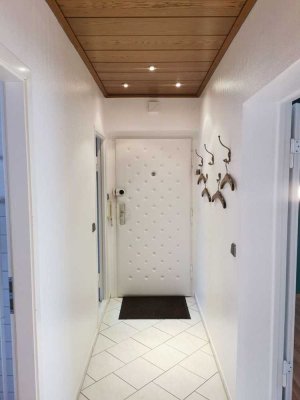 1300 € - 70 m² - 2.5 Zi.