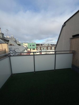 Erstbezug: Moderne 1-Zimmer Dachgeschosswohnung mit Terrasse