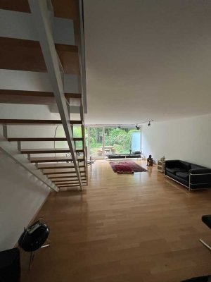 Architektenhaus, mit Waldgrundstück direkt an der Amper