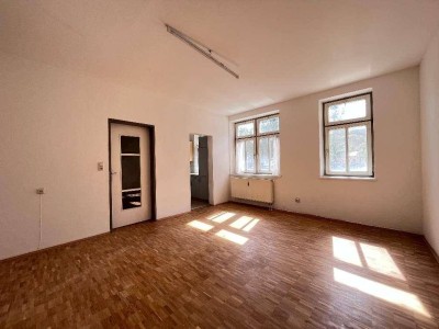 3-Zimmer Wohnung mit Balkon - zentral und ruhig gelegen!