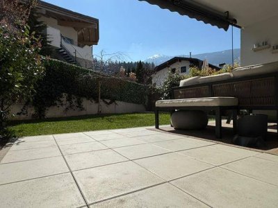 neuwertige 3 Zimmerwohnung mit Terrasse, Garten und 2x TG-Platz in ruhiger Lage von Weer