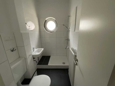 2-Zimmer-Wohnung im 1. Obergeschoss mit Dusche in Wilhelmshaven - Nähe Zentrum !!!