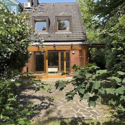 5-Zimmer-Doppelhaushälfte mit EBK und Gartennutzung in Viersen-Süchteln