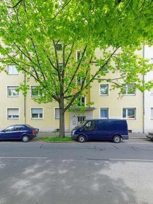 Gut geschnittene 3-Zimmer-Wohnung - auch WG geeignet