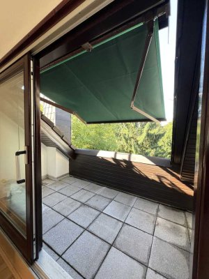 zentral gelegene, helle und geschmackvolle Maisonettewohnung in Ratingen-Hösel