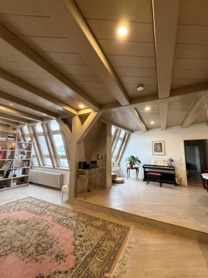 Nachmieter gesucht: 3,5 Zimmer Wohnung, 135qm, Regensburg Innenstadt