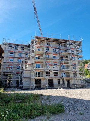 PENTHOUSE: Extravagante 3-Zimmer-Wohnung mit Dachterrasse und TG-Stellplatz in Bad Herrenalb