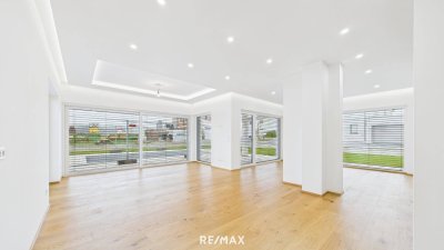 Erstbezug Luxus Haus in ruhiger Lage Eintragunsgebührenbefreiung bis zum 30.06.2026!*