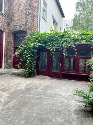 Exklusive 2-Zimmer-Loftwohnung im Hinterhof in Düsseldorf