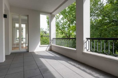 Df.-Oberkassel: Elegante 4 1/2-Raum-Wohnung mit zwei Terrassen unmittelbar am Park