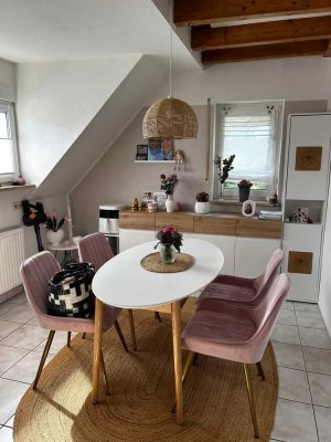 Schöne 3-Zimmer-Dachgeschosswohnung mit Balkon in Friedrichshafen