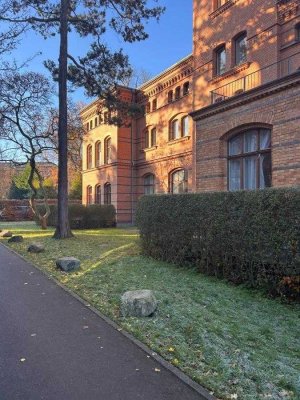 Sehr schöne historische Altbauwohnung möbliert Potsdam