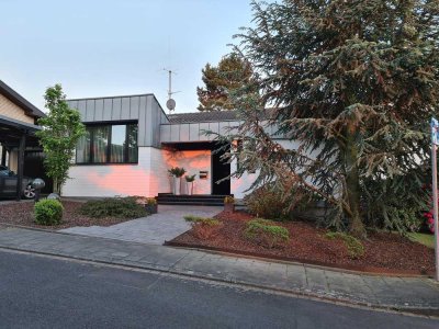 Umfassend energiesaniertes freistehendes Einfamilienhaus in Königswinter-Rauschendorf