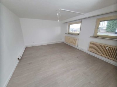 Geräumige 3-Zimmer-Souterrain-Wohnung – Perfekt für WG, Studenten oder Berufstätige!