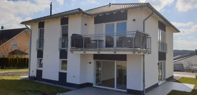 Schöne, geräumige drei Zimmer Wohnung mit Terrasse/Garten in Lim-Weilburg (Kreis), Selters-Eisenbach