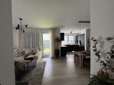 Moderne Erdgeschosswohnung mit Garten & Terrasse