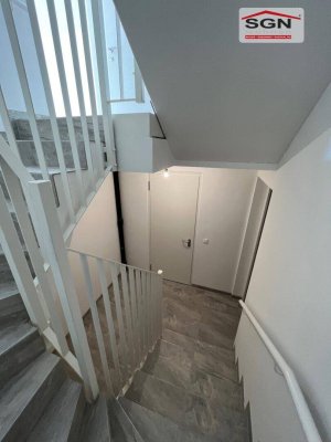 4 Zimmer (Stadt-)Reihenhaus in Neunkirchen mit 2 Garagenstellplätze -"Wohnen mit Chic"