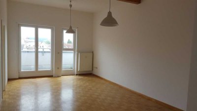 Sehr helle 2-Zimmer-Penthouse-Wohnung mit Balkon in Karlsruhe-Durlach