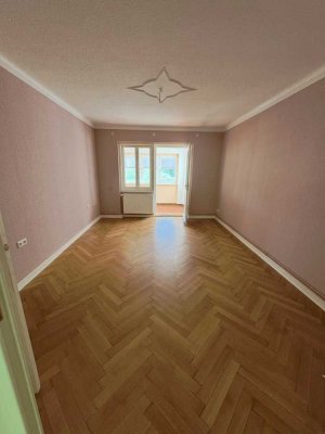 Wohnen mit Charakter: Drei Zimmer in der Neustadt