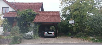 Haus mit Einliegerwohnung und Garten