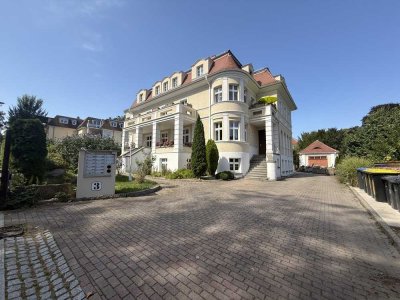 Tolle Lage! Besondere 3-Raum-Maiosnettewohnung mit Dachterrasse & offener Küche, Stellplatz möglich!