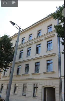 +++ 2 Zimmer mit Balkon zum Innenhof, modernes Bad mit Wanne und Fenster+++
