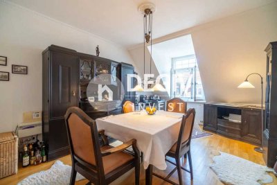 Wunderschöne Altbau Maisonette Wohnung  in historischer Lage zu verkaufen !