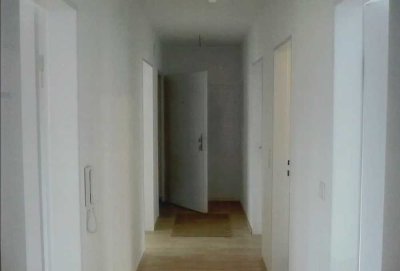 4-Zimmer-DG-Wohnung mit Balkon in Würzburg Innenstadt