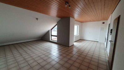 Dachgeschoss - Wohnung in Pfungstadt-Hahn