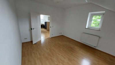 Freundliche und gepflegte 2 Zimmer Altbau DG-Wohnung in Bendorf