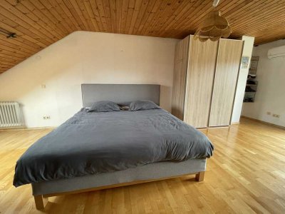 Großes, voll möbliertes WG-Haus in Freiburg-Haslach mit Garten, 10 min. ins Zentrum