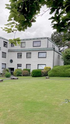 Top-Lage: nahe der Alster und zum Ortskern,  großzügige Anlage, Schwimmbad, Sauna - von privat