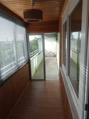 Helle 4 Zimmerwohnung mit Balkon/Loggia, Nähe Siebentischwald