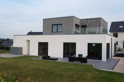 Geräumiges, neuwertiges 5-Zimmer-Einfamilienhaus mit gehobener Innenausstattung in Tiefenbronn