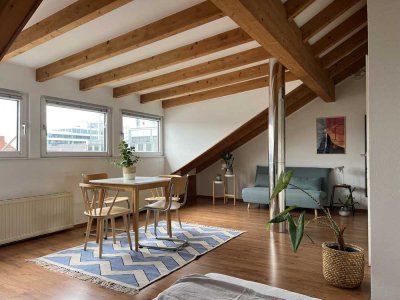 Modernisierte, vollausgestattete Loft-Wohnung mit Einbauküche im Herzen Düsseldorfs