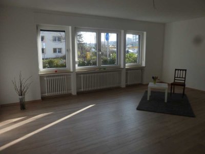 Cityrandlage, großzügige 3 1/2 Zi.-Balkon-Wohnung !