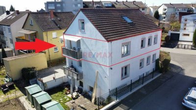 Sanierte 1. OG Wohnung im 3FH mit Balkon, Garten und Stellplatz!