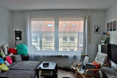 Sehr gepflegte 2 Zimmerwohnung in Wallstadt zu vermieten