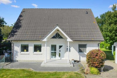Familienfreundliches Zuhause auf dem Land – gelegen zwischen den Meeren