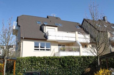 Schöne 3-Zimmer-Wohnung mit großem Süd-West Balkon und EBK in Solingen Aufderhöhe