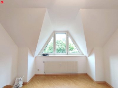 Schöne ruhige Wohnung mit eigenem Tiefgaragenparkplatz!