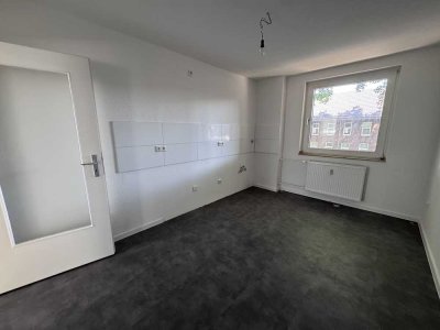 sanierte 2 Zimmer Wohnung im 1. OG